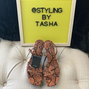 NWT Zara mid-height heeled elastic strap sandals